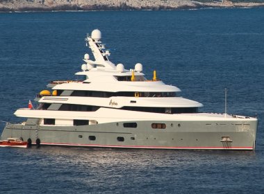 aviva yacht 1