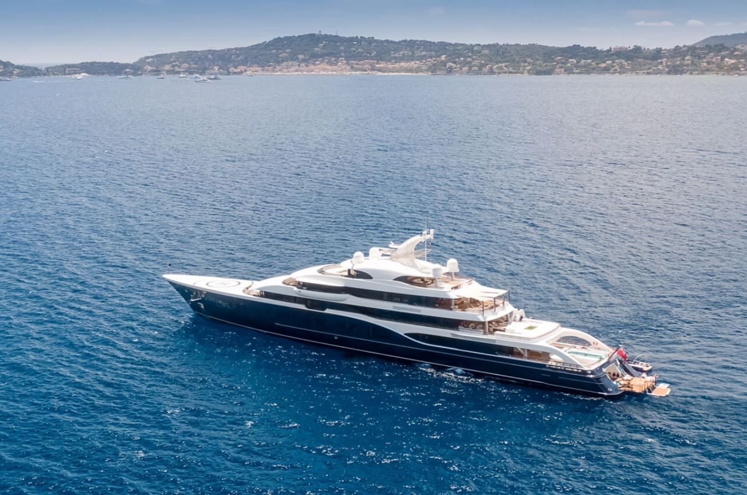 SYMPHONY Yacht - Luxuriant $150 Million Superyacht