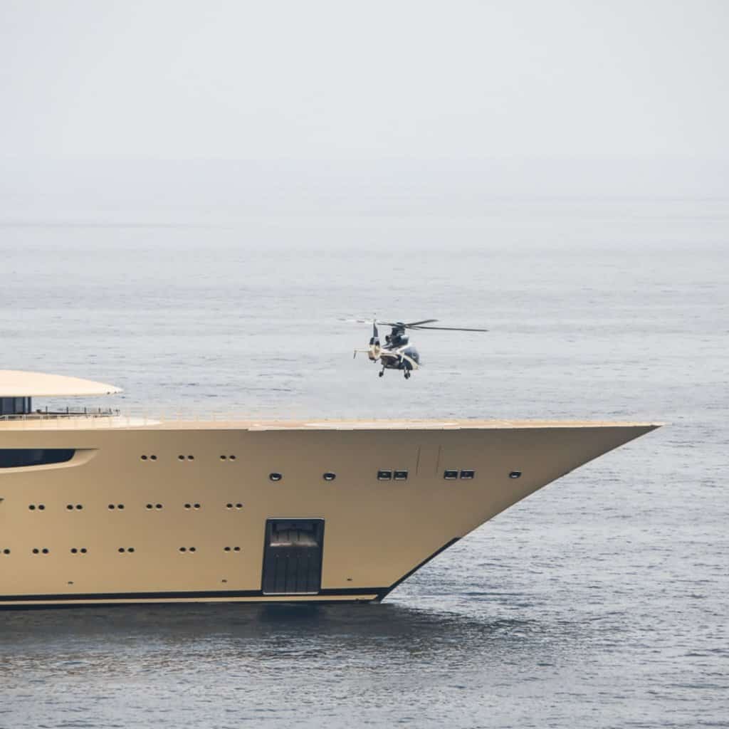 This image has an empty alt attribute; its file name is Dilbar-Lurssen-yacht-SV1-1024x1024.jpg