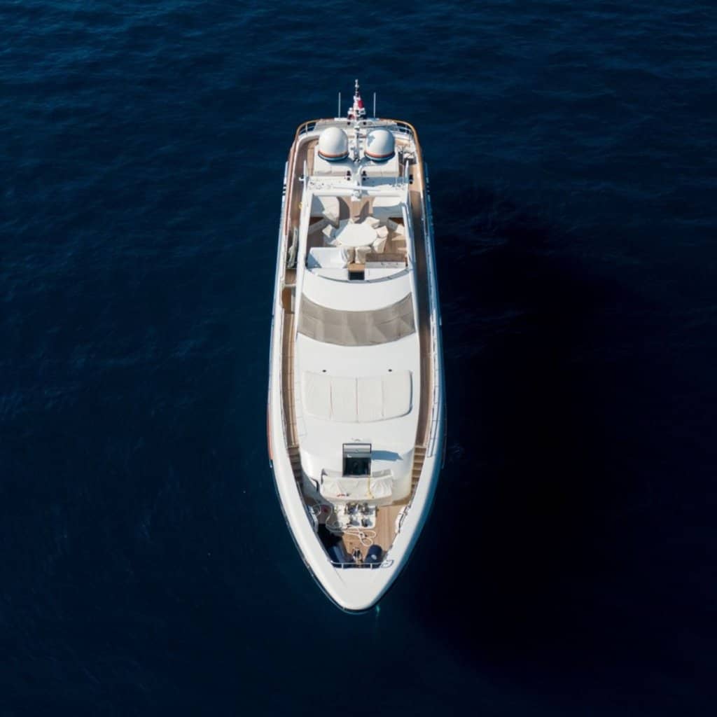 yacht aurelia front