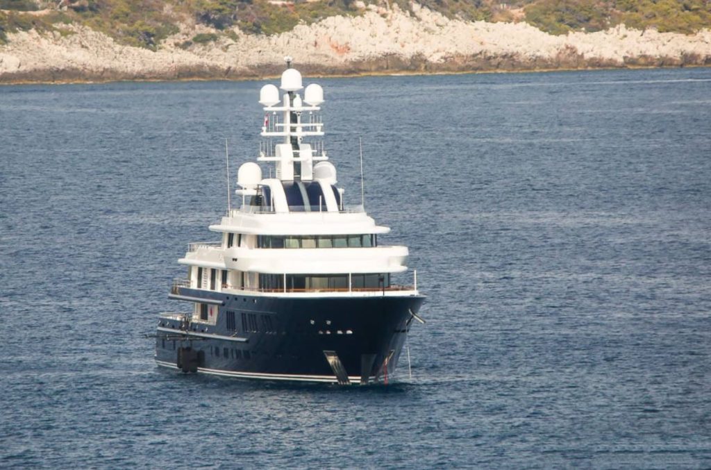 albatross yacht front