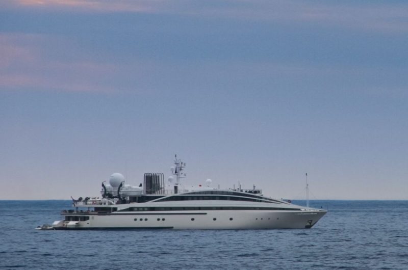 elegant 007 yacht 2