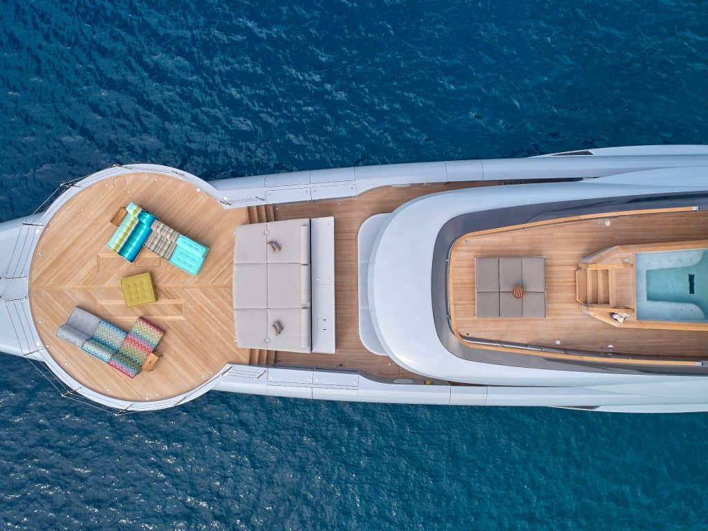geco yacht deck