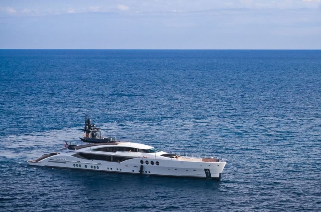 the lady m yacht 1