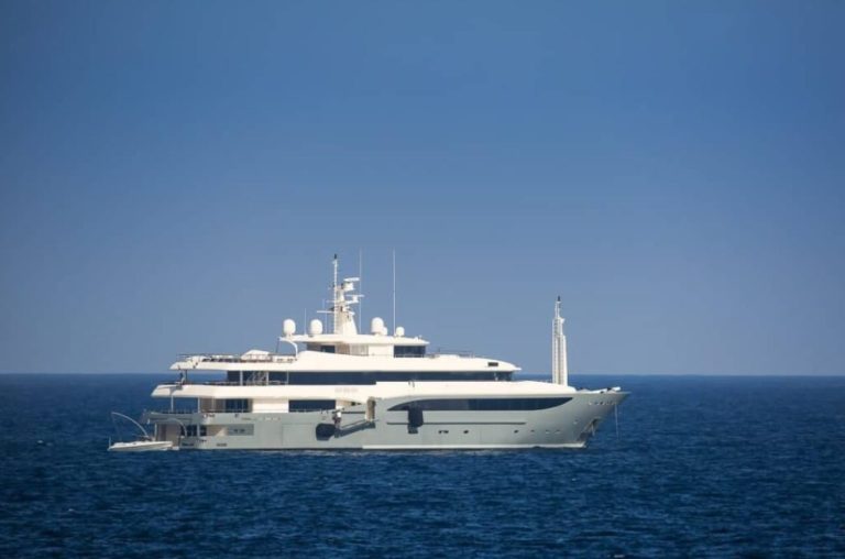 constance yacht