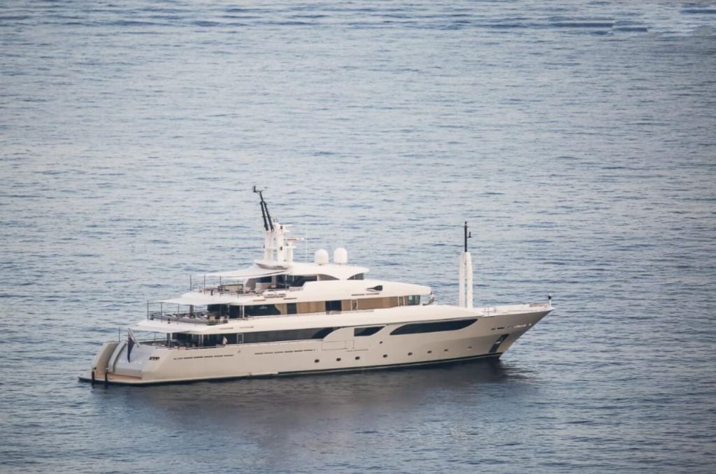 rarity yacht officiana italiana design