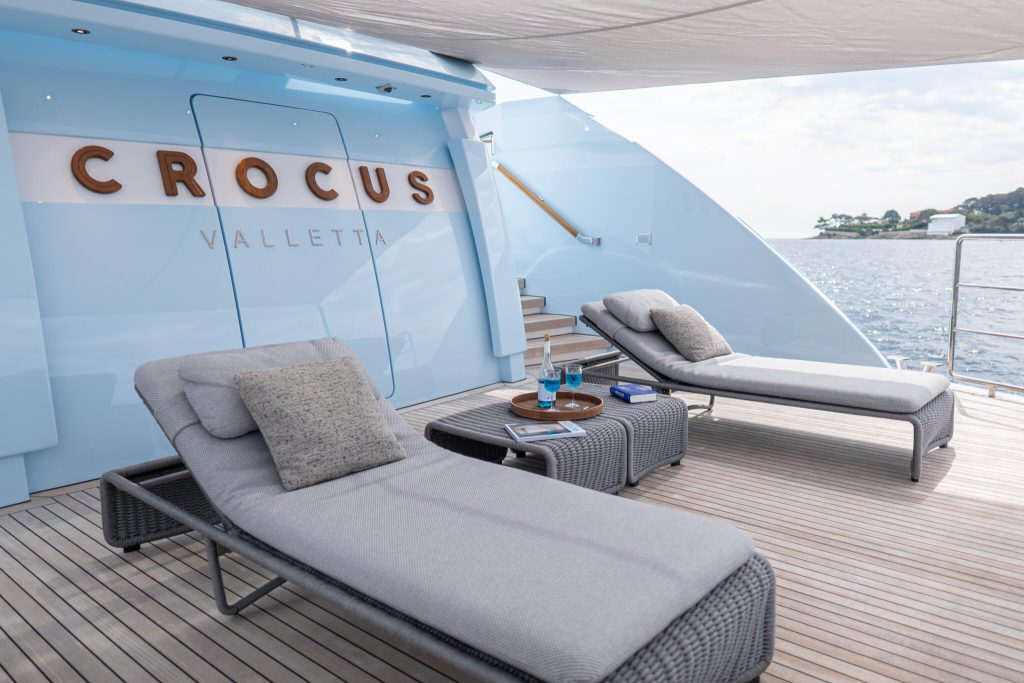 Crocus yacht